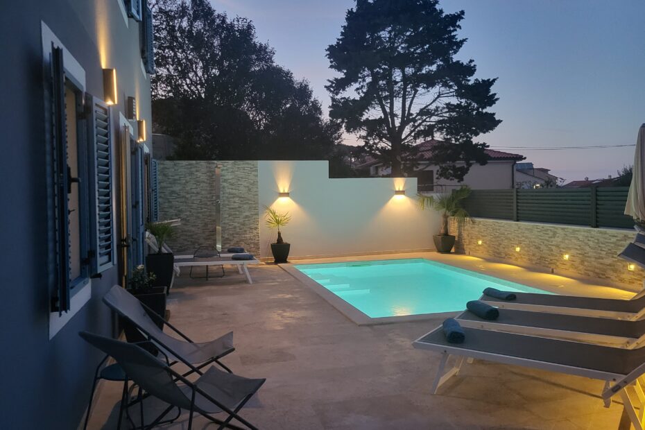 Pool kuca komplet navecer